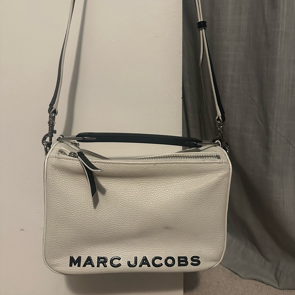 Marc Jacobs Crossbody - Picture 2 of 5